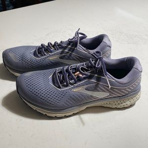 Brooks Ghost 13. 8.5 D